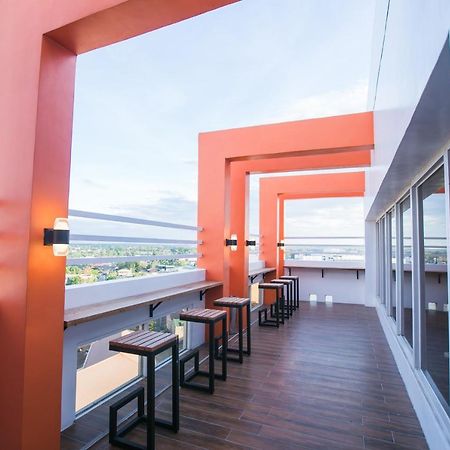 La Maja Rica Hotel Tarlac City Extérieur photo