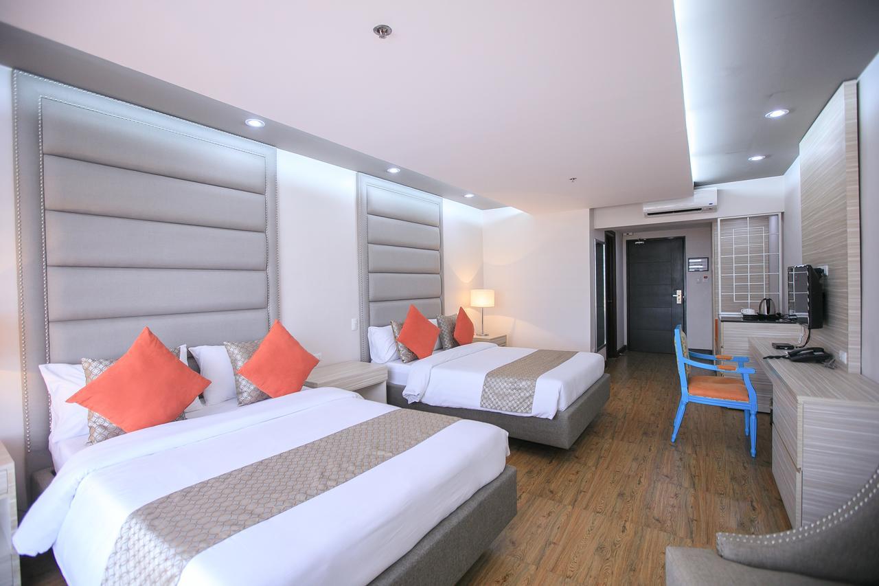 La Maja Rica Hotel Tarlac City Extérieur photo