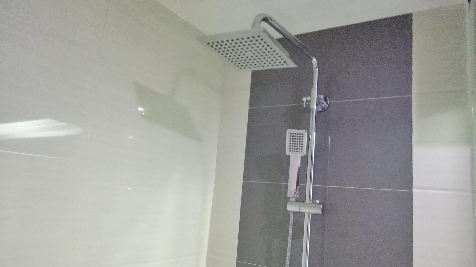La Maja Rica Hotel Tarlac City Extérieur photo