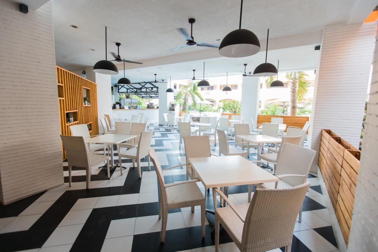 La Maja Rica Hotel Tarlac City Extérieur photo